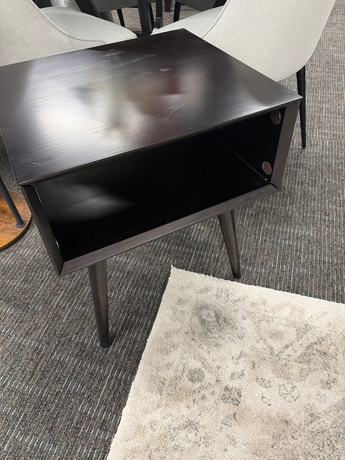 Modern End Stand