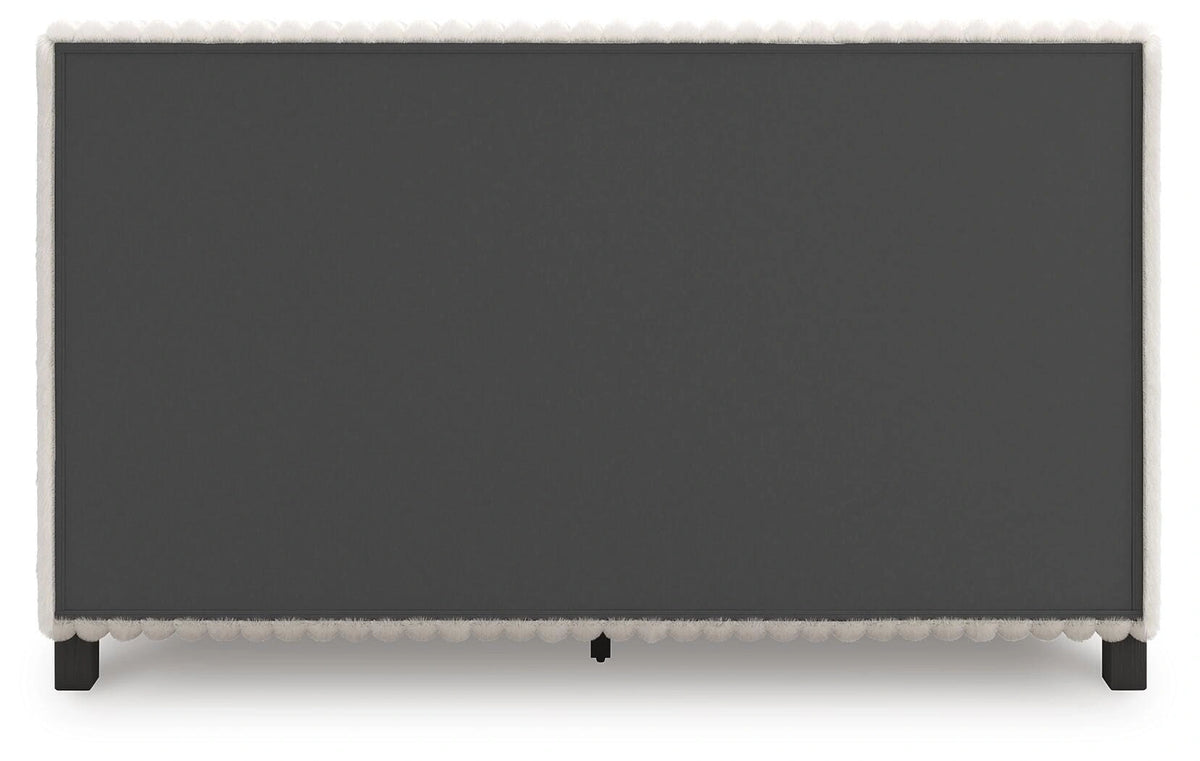 Zuraleus Bed