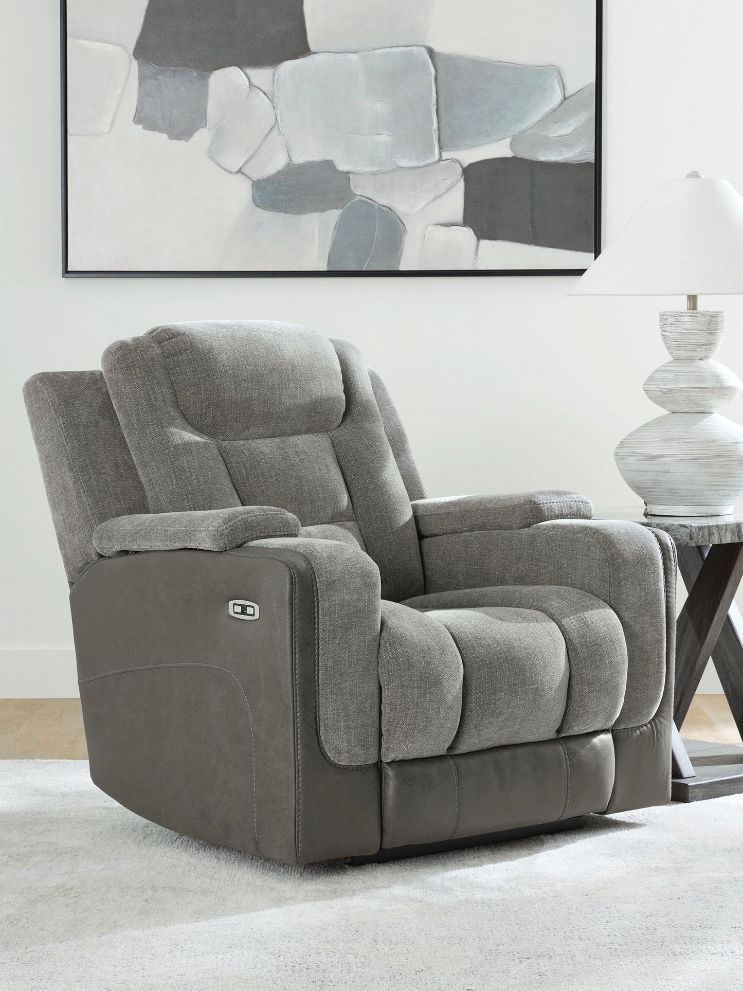 Mixed Motion Recliner