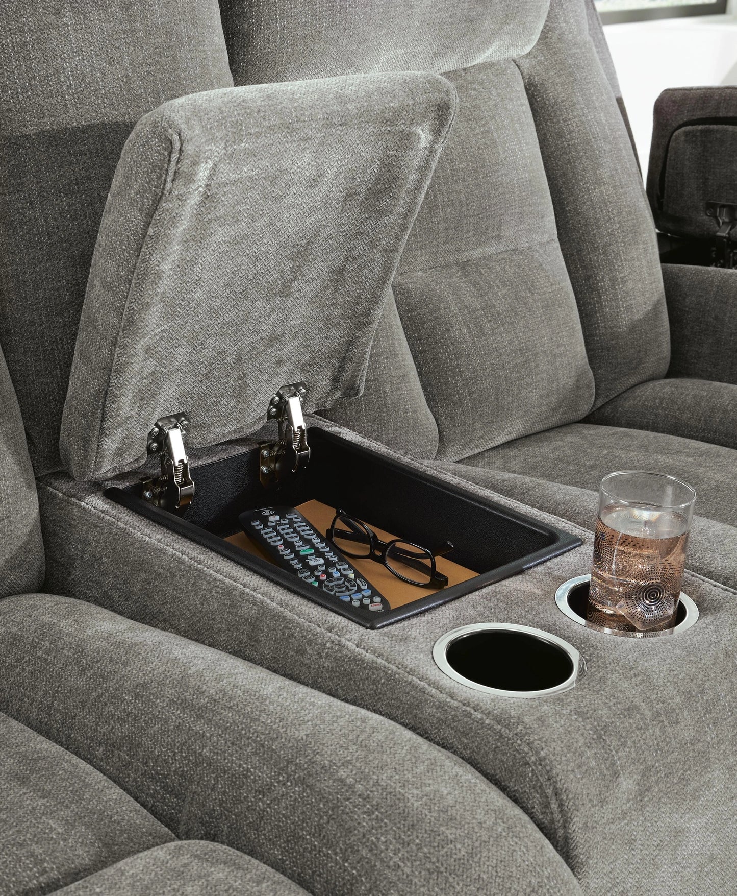Mixed Motion Loveseat