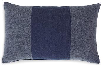 Dovinton Pillow