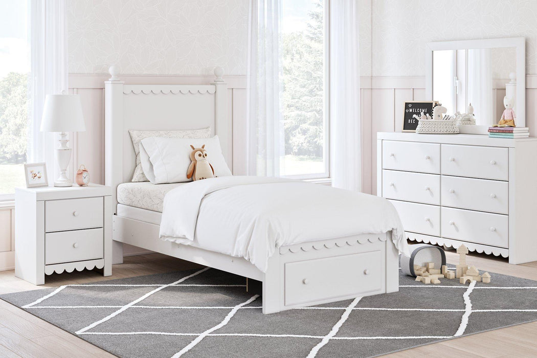 Mollviney Bedroom Set