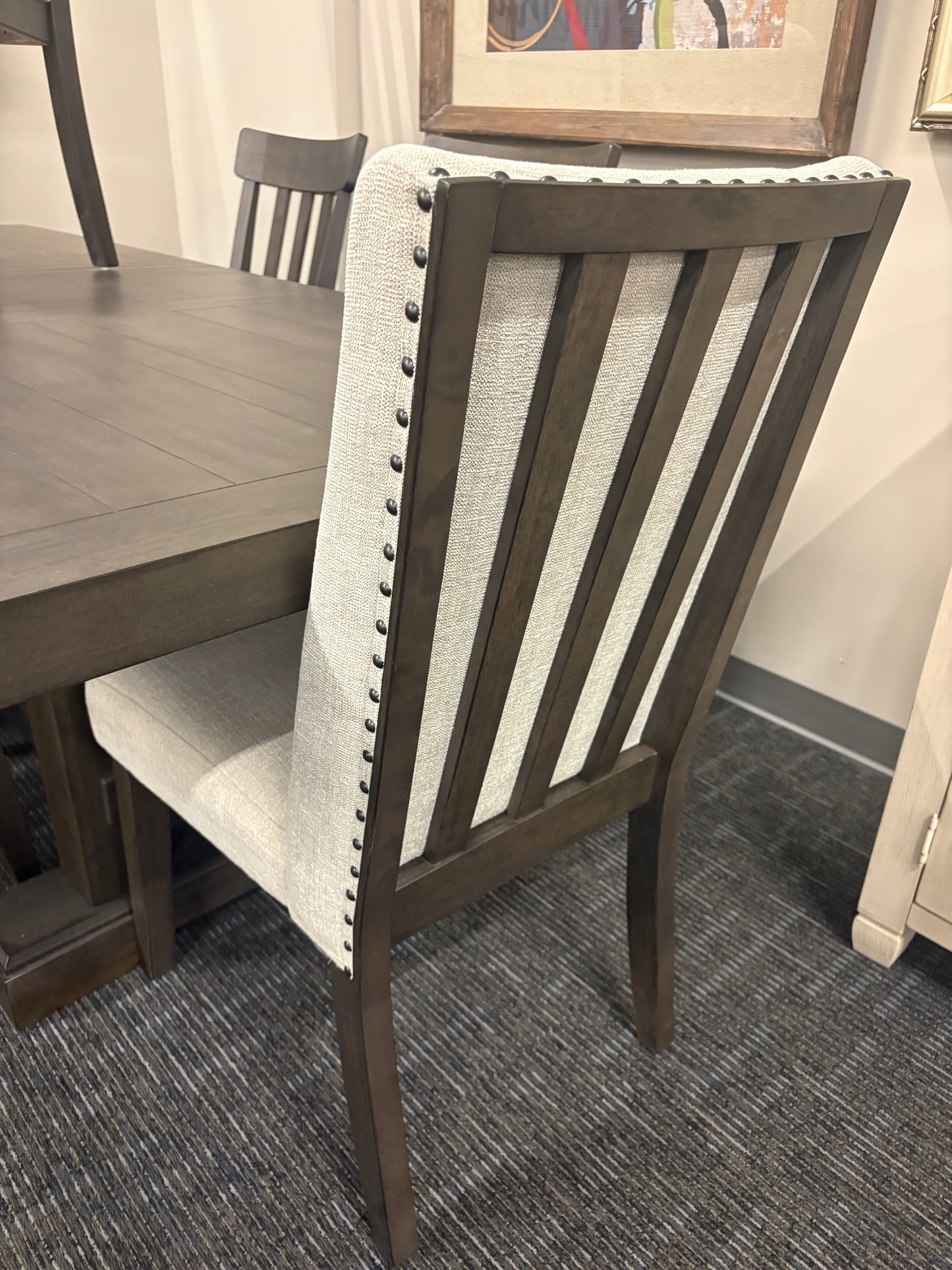 Timeless Heritage Dining Set, Table and 7 chairs