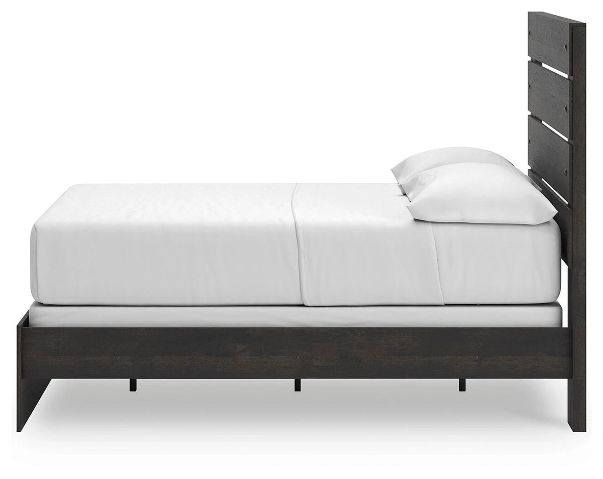 Hollivern Bedroom Set