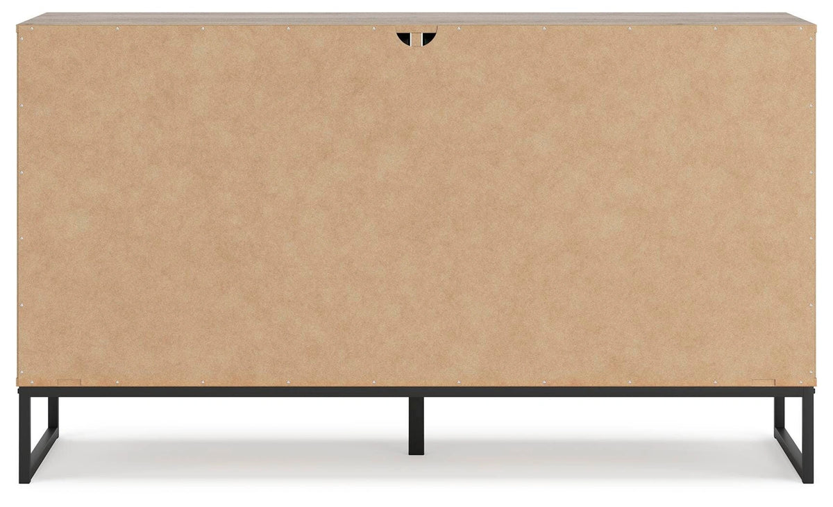Deanlow Bedroom Package